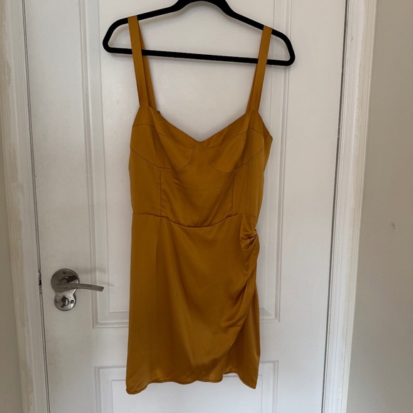 Reformation Mini Dress - Picture 4 of 9